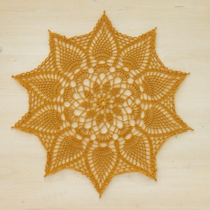 Crochet doily, 30 cm