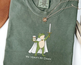 Funny Pharmacist Shirt, Medieval Frog Shirt, Pharmacy School Graduation Gift, Future Pharm Comfort Colors Shirt, Trendy PharmD Gift