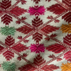 Beautiful Vintage 36&quot;x15.5&quot; Swati Embroidery