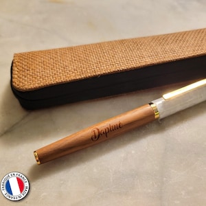 Stylo personnalisé gravé en bois - Idée cadeau - Stylo roller rechargeable à offrir avec sa trousse - Made in France