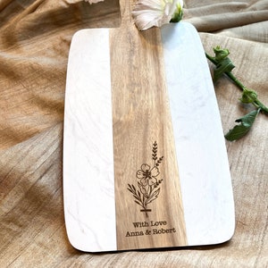 Personalized Cheese Board for Bridal Shower Gift, Custom Wedding Gift, Engagement Gift For Couple, Unique Wedding Engraved Engagement Favour