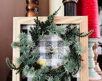 Bee Wreath Sign