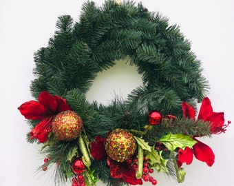 Poinsettia and Bulb Wreath