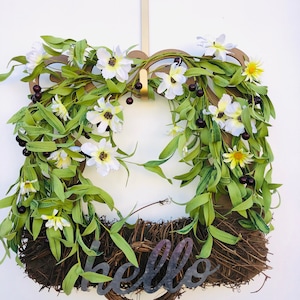 Square Lilly Hello Wreath