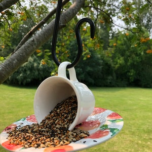Pretty Peach Bird Feeder