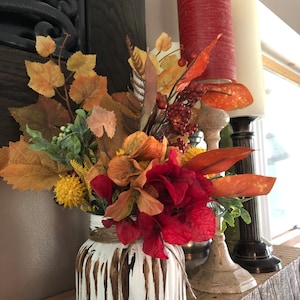 White Fall Center Piece