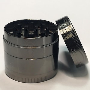 1.5 inches 4 Piece Metal Dry Herbal Herb Spice Smoke Tobacco Grinder Alloy Crusher