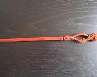 Varita tallada a mano de brujas o magos. Varita élfica hecha de Bloodwood. Varita de elfo de sangre. Varita inspirada en la película.