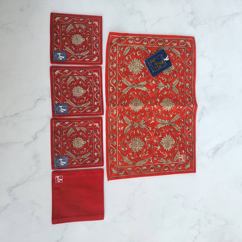 Gen Collection Japanese Tea Ritual Placemat and Coasters Set in Red