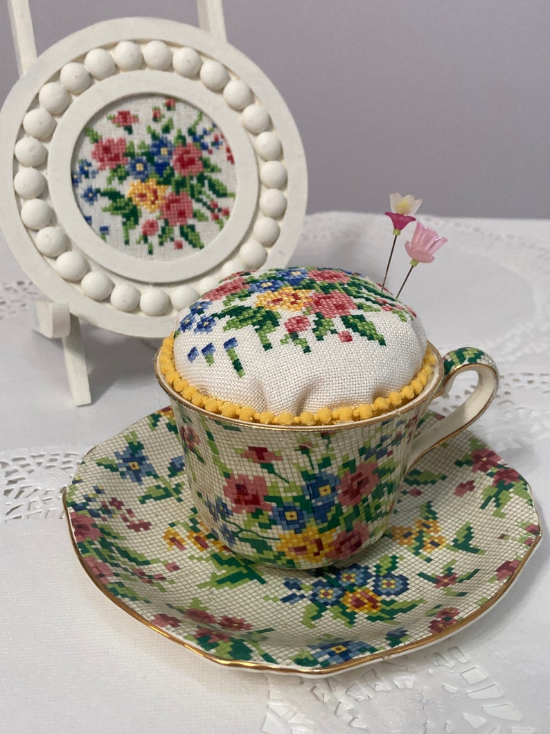 Queen Anne is a Reproduction of a Bone China Pattern by Royal Winton ...