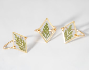 Minimalistic Fern Leaf Real Dried Ring | Handmade Resin Ring | Diamond Shape Ring