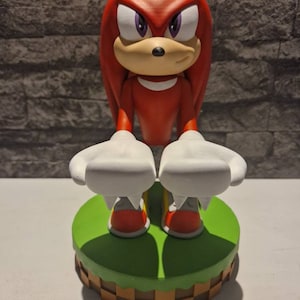 Knuckles ( Sonic the Hedgehog ) Games Controller / Mobile Phone Holder / Stand