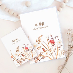 Personalisierte U-Heft-Hülle, Impfpasshülle/Reisepasshülle florales Motiv, Geschenk zur Geburt, für Mütter und Eltern, kleines Babygeschenk