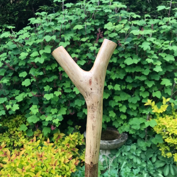 Traditional Handmade Wooden Walking Stick, Hiking Staff, trekking pole, Rustic Pole, Outdoor Adventure, nature lover gift.