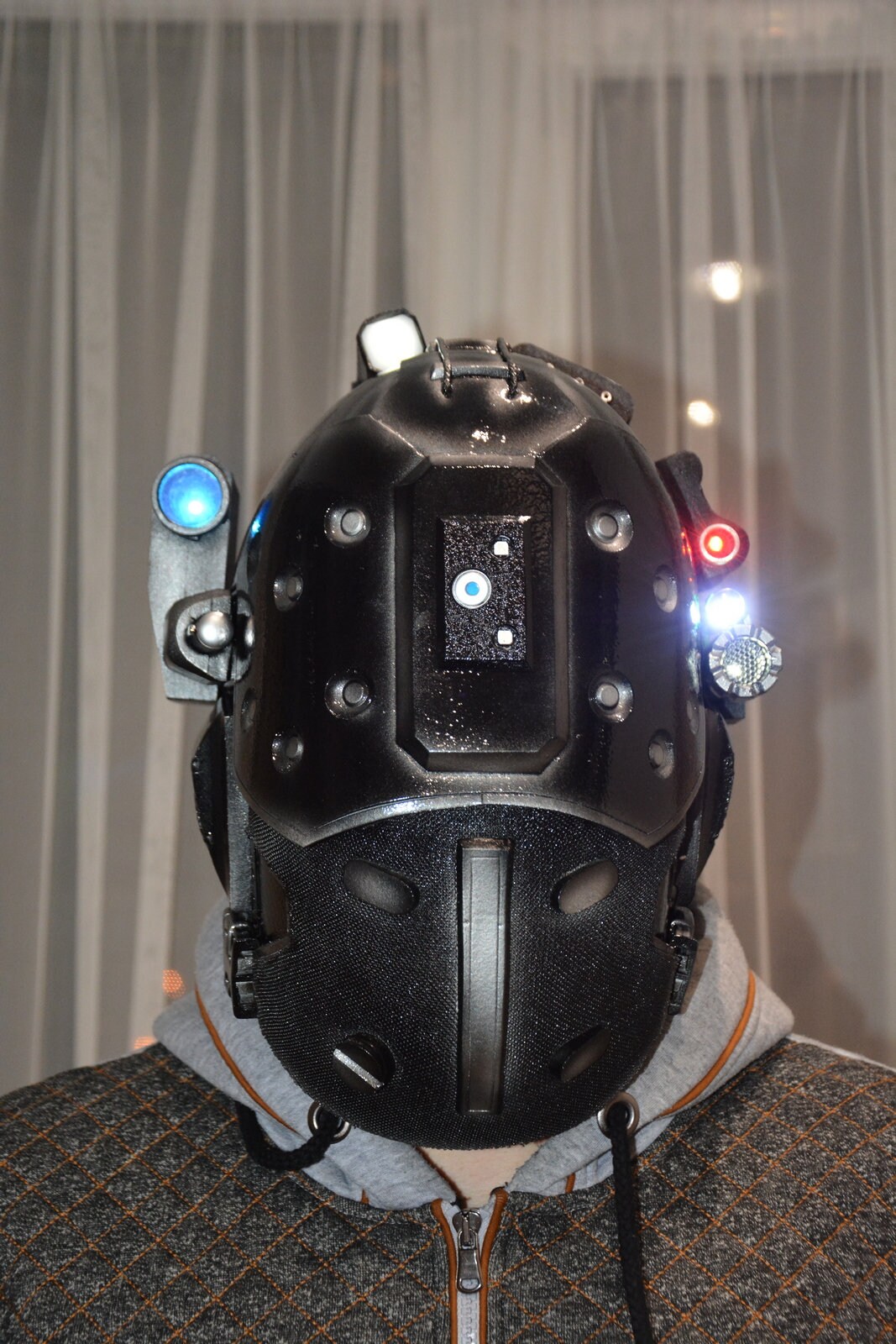 Cyberpunk 2077 Trauma Team Medic Helm Etsy