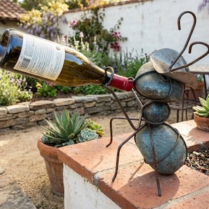 置物 Bottle bancq Ant Metal Ant Wine Holder Sculpture Handmade Bottle Holder Rustic