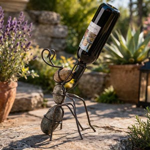 置物 Bottle bancq Ant Metal Ant Wine Holder Sculpture Handmade Bottle Holder Rustic