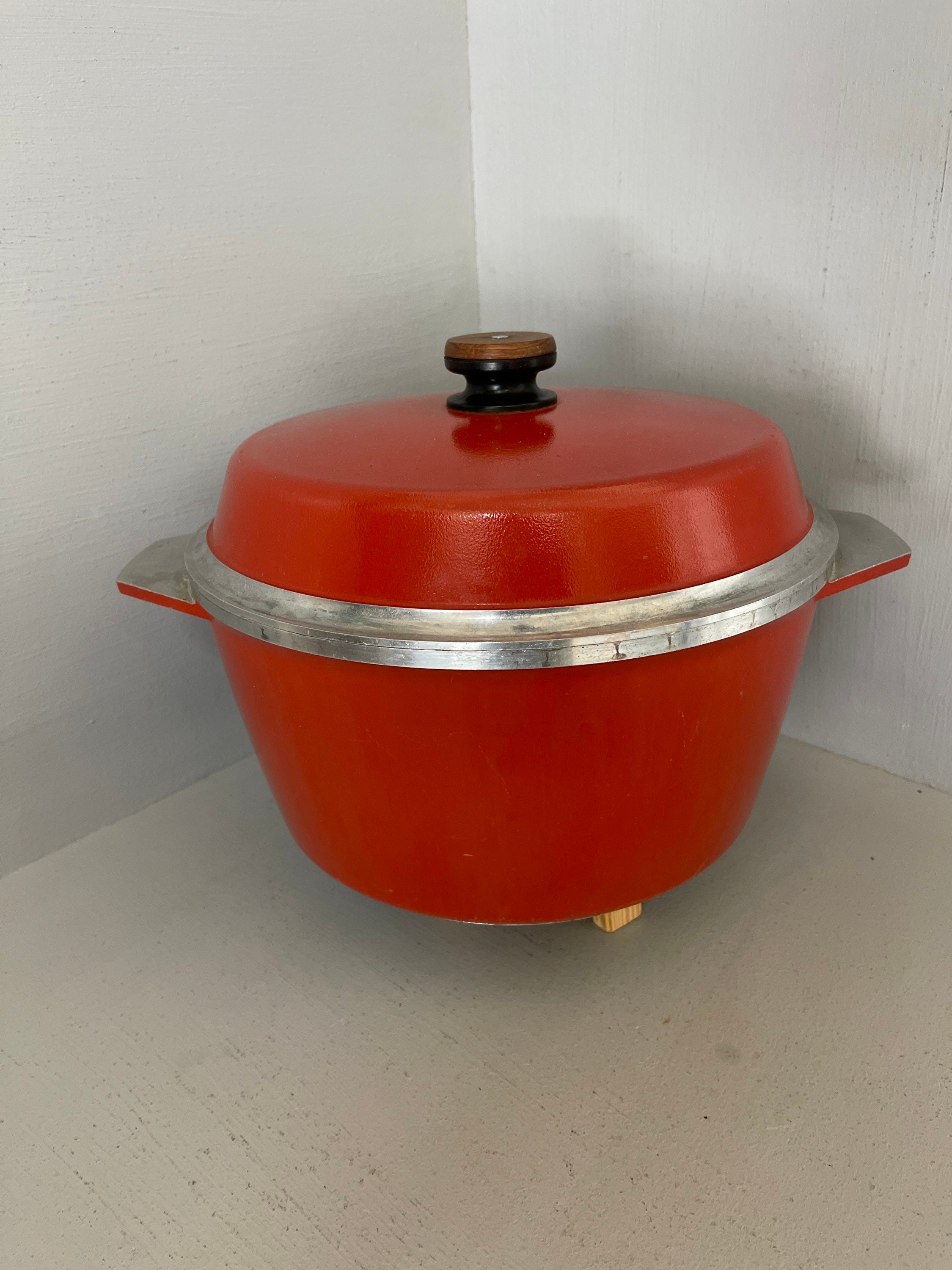 Vintage Rainbow Multi-Ply 18-8 Surgical SS Waterless Cookware 2.5 qt Pot w  Lid