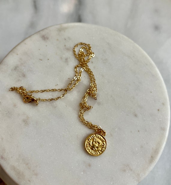 Dainty Chanel Charm Necklace - Gold