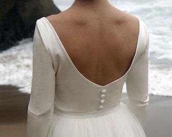 Seidentop für Hochzeit, Schlichtes, elegantes Brauttop mit langen Ärmeln, elastisches Oberteil für Herbst und Winterhochzeiten - Canna Top