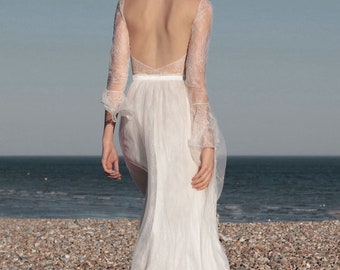 Robe de mariée deux pièces en dentelle et tulle, robe de mariée boho avec dos ouvert et manches longues - Silene & Sonella deux pièces