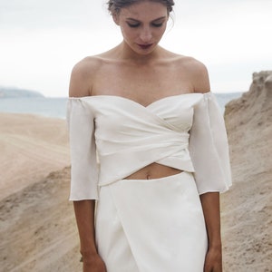 Satin bridal top with sweetheart neckline, Off the shoulder wedding crop top, Bardot wedding dress 2 pieces, Boho, Beach -  Senna Top