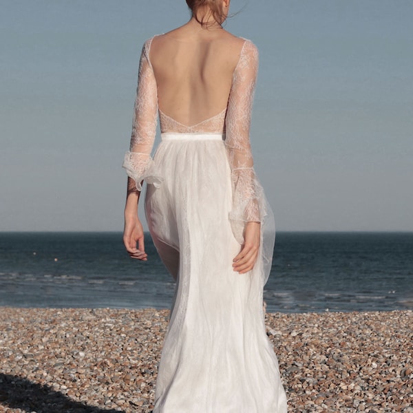 Robe de mariée deux pièces en dentelle et tulle, robe de mariée boho avec dos ouvert et manches longues - Silene & Sonella deux pièces