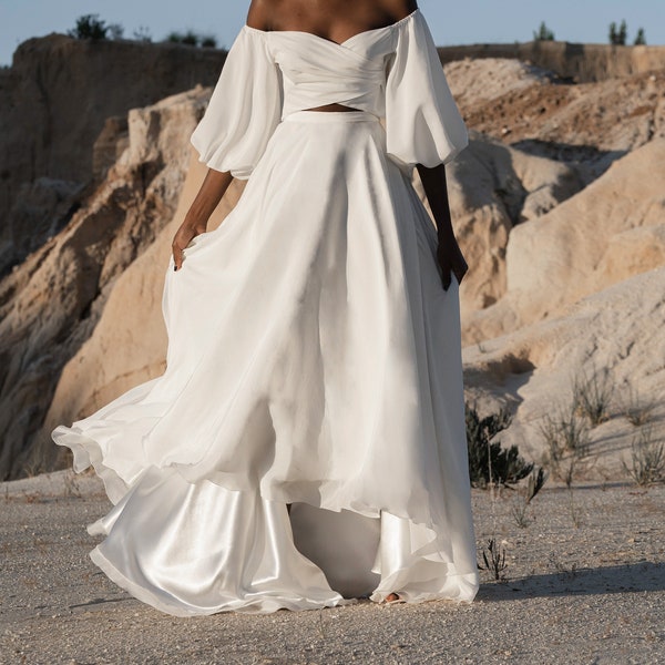 Jupe de mariée large en satin avec un ourlet asymétrique, robe de mariée deux pièces courte devant, longue dans le dos, jupe de mariée moderne - Lili Rock