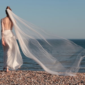 Velo de novia de tul delicado, velo de novia sencillo en largo y otros largos - Cassia Veil 300 cm