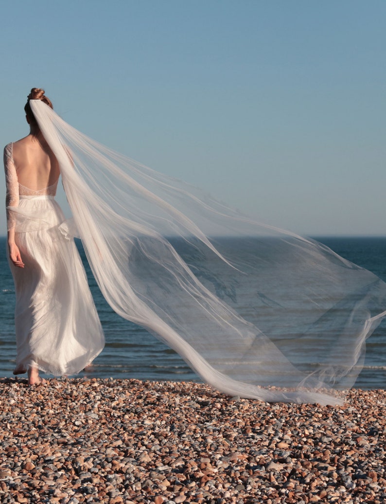Velo de novia de tul delicado, velo de novia sencillo en largo y otros largos - Cassia Veil 300 cm