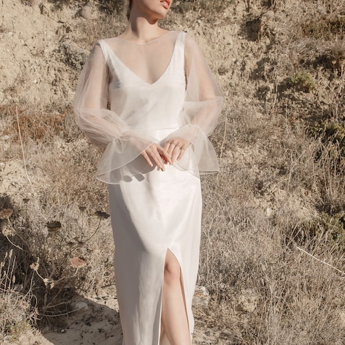 fitted lace wedding dress Bridal Top Mesh 6 US / Natural White