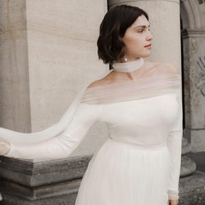 Schulterfreies Brauttop aus weichem Tüll,  Boho Hochzeitstop mit langen Ärmeln perfekt für schlichte Winterhochzeit - Sequoia Top