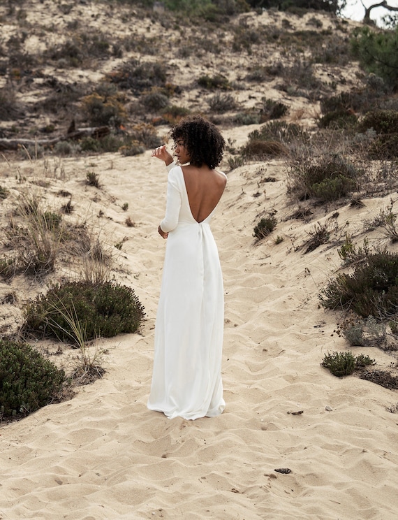simple backless wedding dresses