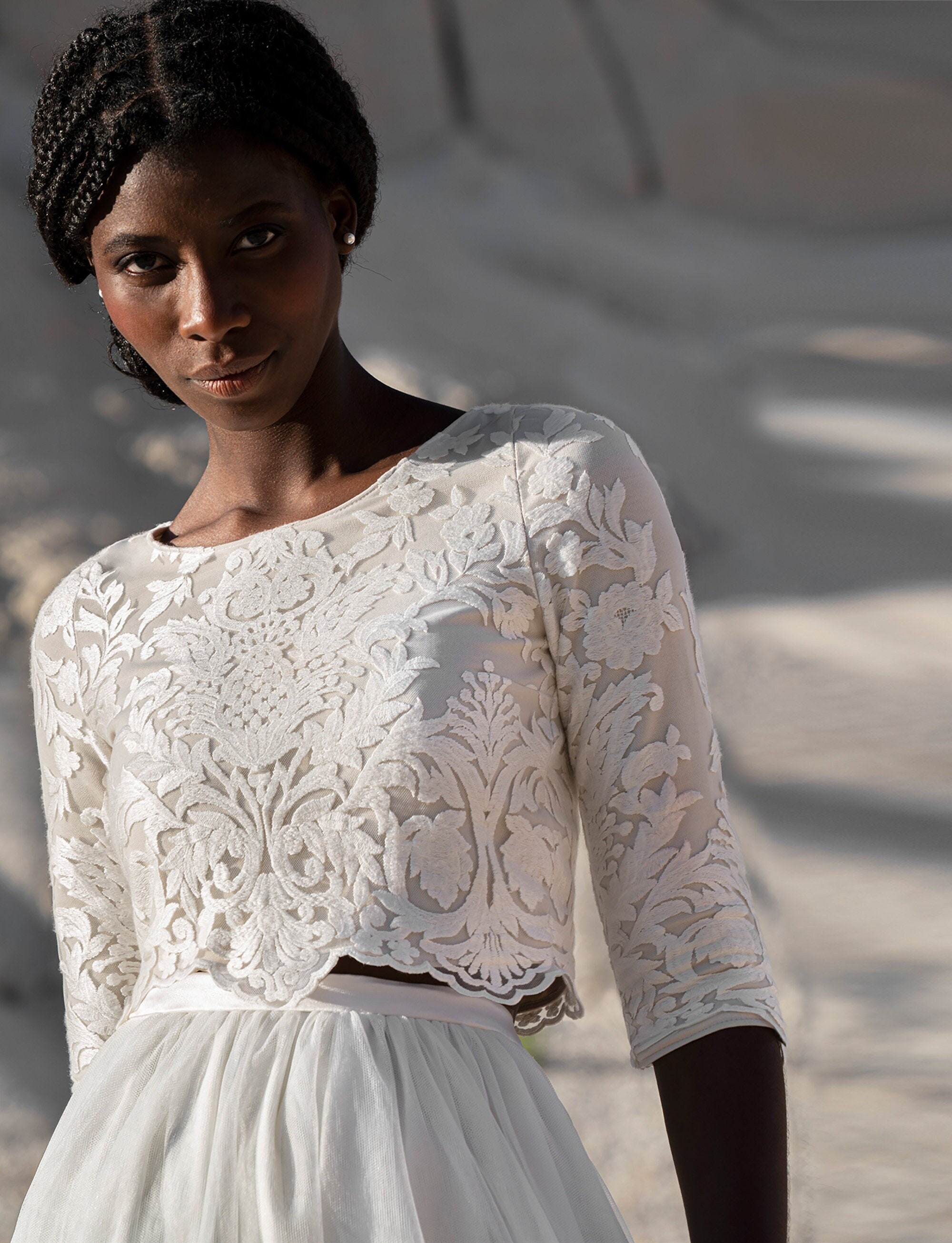 Lace Crop Top - Light beige - Ladies