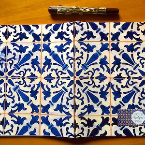 &quot;250 Seiten &quot;&quot;Azulejo&quot;&quot; Tomoe Rivers Notizbuch - Japanisches Füllerfreundliches Papier.&quot;