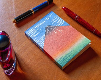 Tomoe River Notebook Kozo-Mulberry "Hokusai - Red Fuji" – A6, 300 Pages.