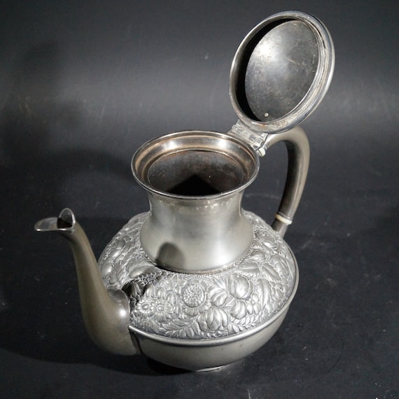 Pewter teapot vintage