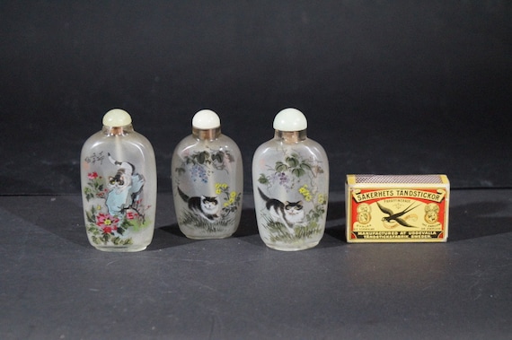 perfume bottles - Glass - Japan - 20th century