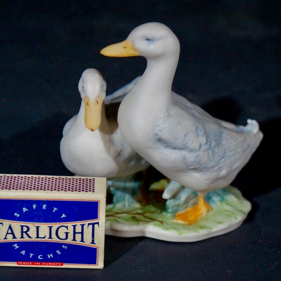 Two ducks figurine, Porcelain statuette. Collectable, hand painted.