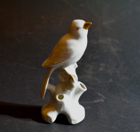 Bird figurine, Porcelain Bird Statue, figure Collectable, hand painted,
