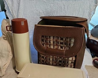 Vtg Thermos & Lunch Box Picnic Set  With Vinyl and Woven Carry Bag