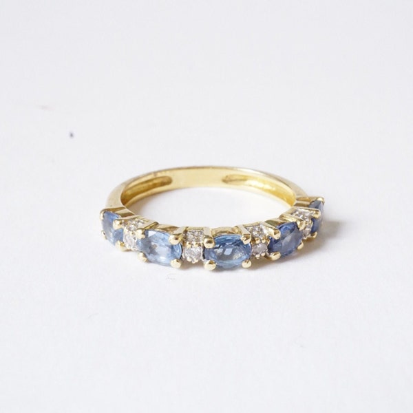 Demie alliance or saphirs et diamants, bague vintage saphir diamants, fiançailles engagement ring