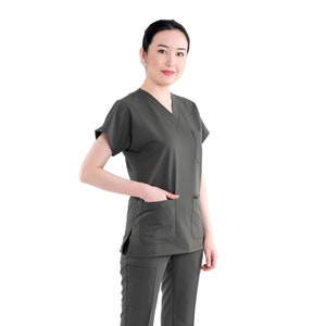 Comfortable Soft Khaki Nurse Scrub Set, Nurse Uniform, Custom Scrub, Nurse Uniform Dress, Medical Scrub For Woman, Light Scrub Set, BT1025LV