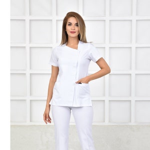 Personalized Embroidered Optic White Scrub for Medical Professional, Scrub Uniform, Nurses Scrub, Medical Outfit, Scrub Set, WHT1022