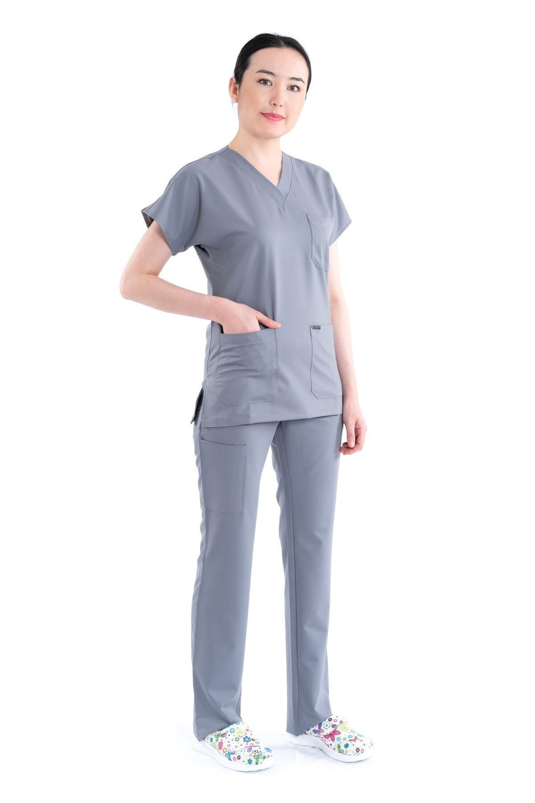 Comfortable Cloud Grey Nurse Scrub Set, Nurse Uniform, Custom Scrub, Nurse  Uniform Dress, Medical Scrub for Woman, Light Scrub Set, BT1003LV 