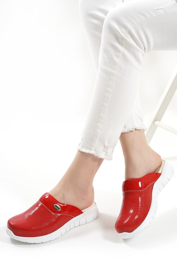 red nursing shoes