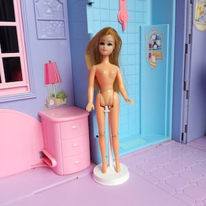 ヴィンテージ パリトイ用に 3D プリントされたピッパ人形スタンド