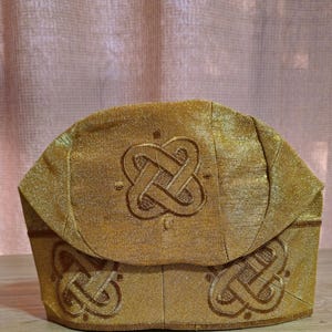 New Nigeria Men&#39;s Embroidered Gold Fila /Cap Aso Oke. Matching Gele or Ipele available for women