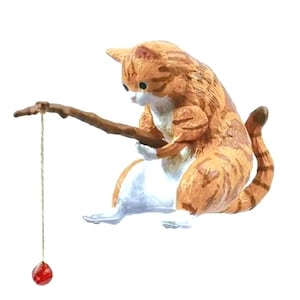 Figurine Chat Pêcheur – Miniature Décorative pour Terrariums, Aquariums et Collections
