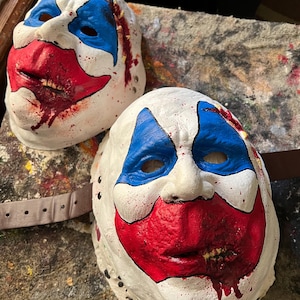 Custom “zombie gacy” mask !!